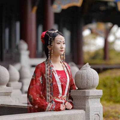 汉服模特