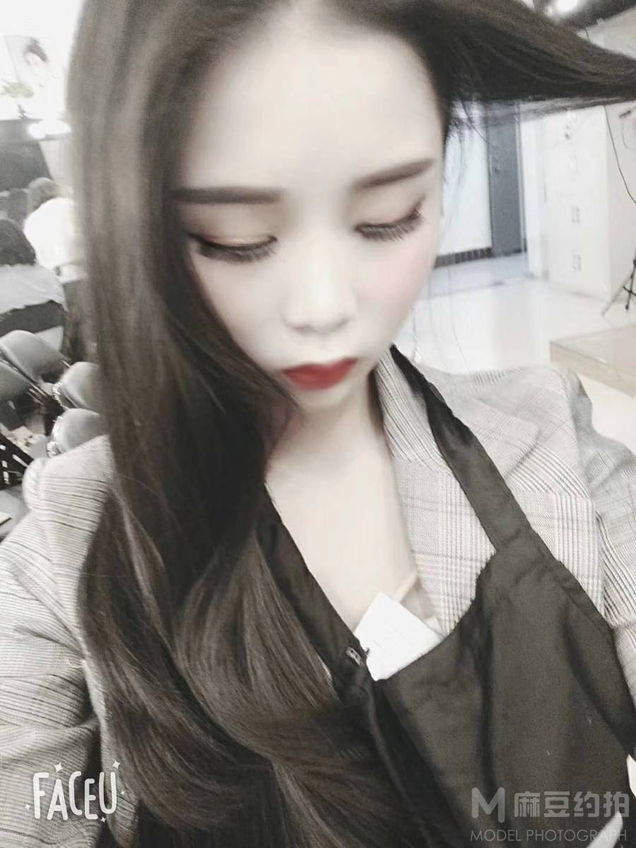 少女模特