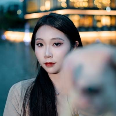 情绪模特