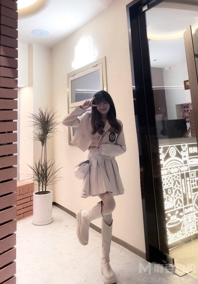 校园模特