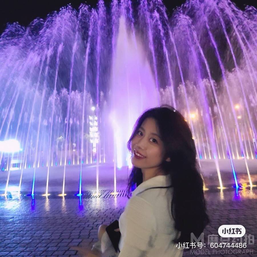 校园模特