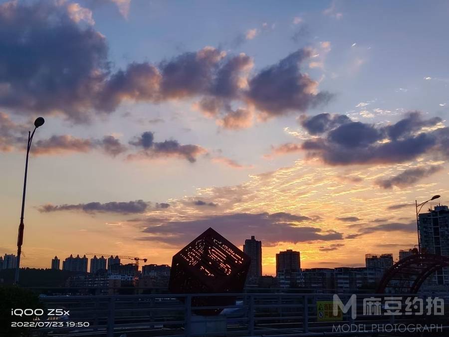 夜景模特