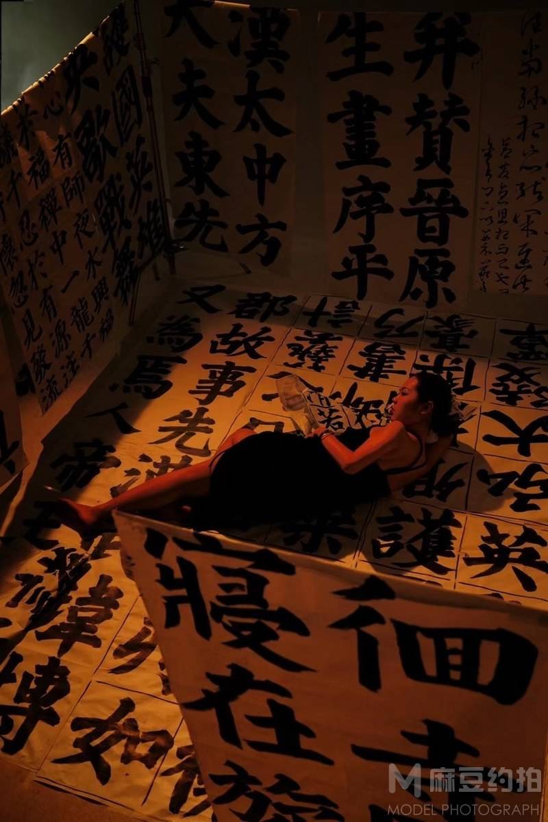 夜景模特