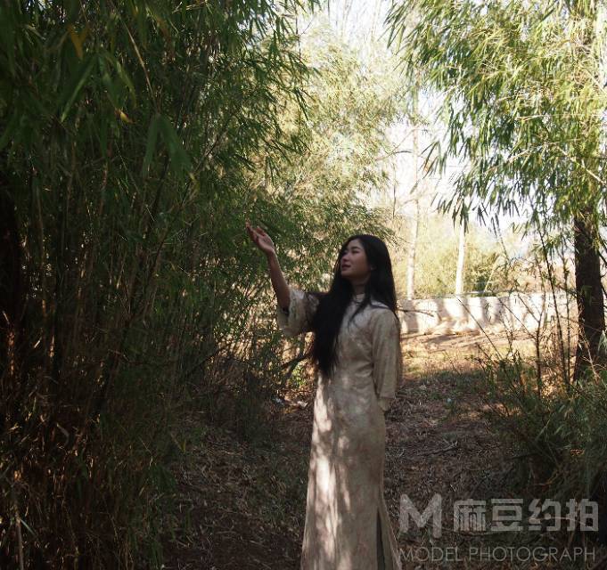 校园模特