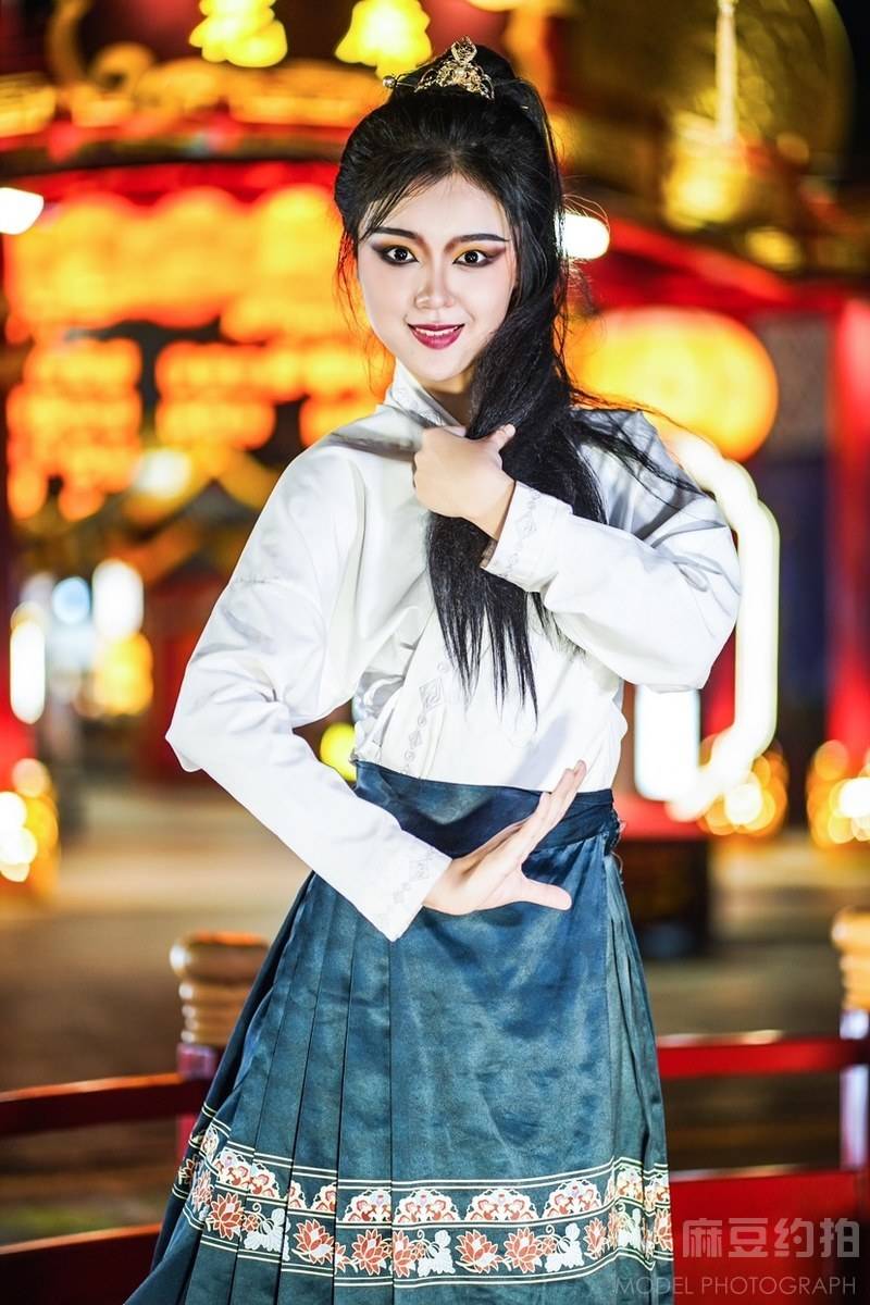夜景模特