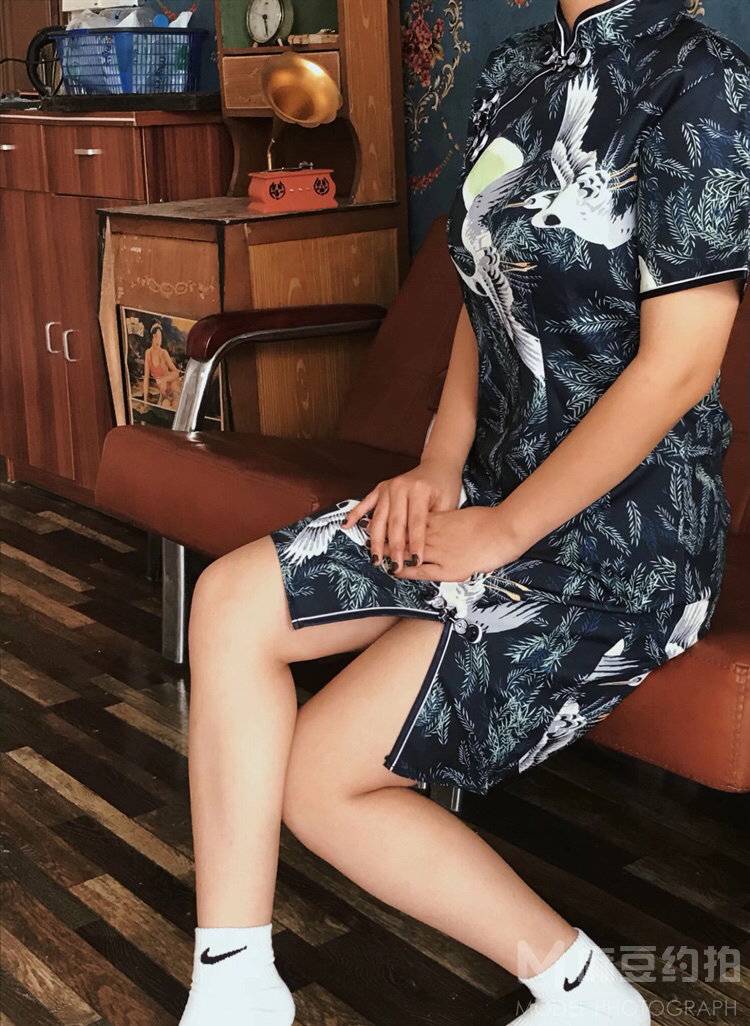 胶片模特