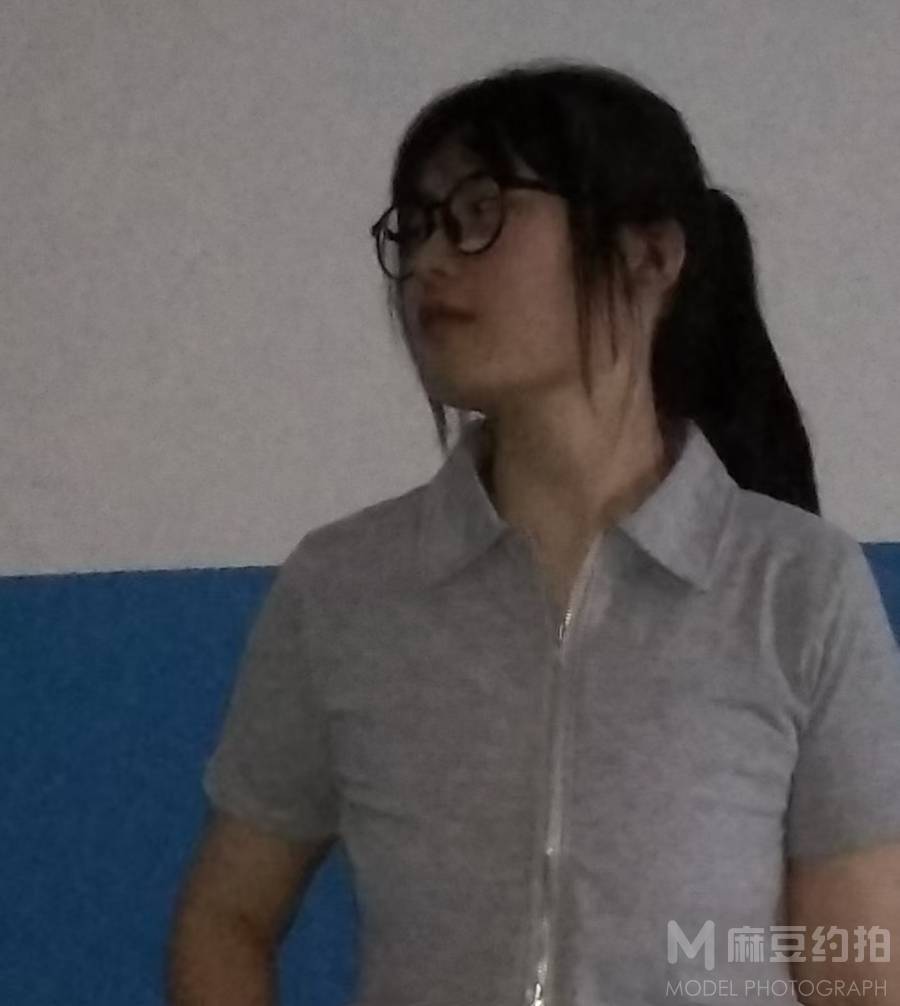胶片模特