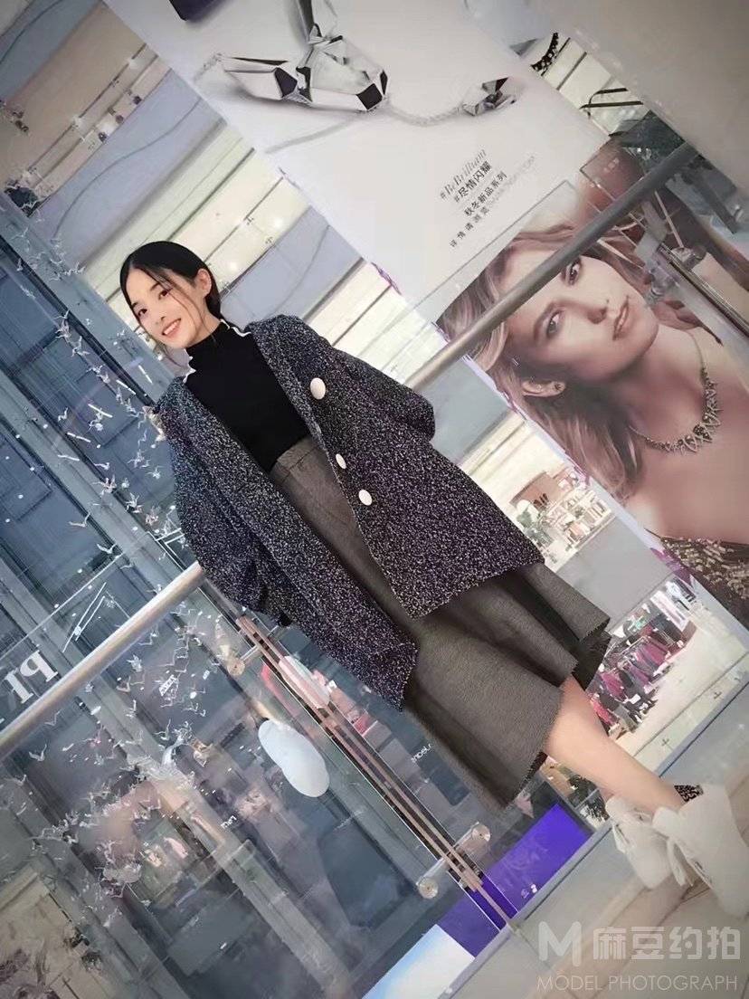 清新模特