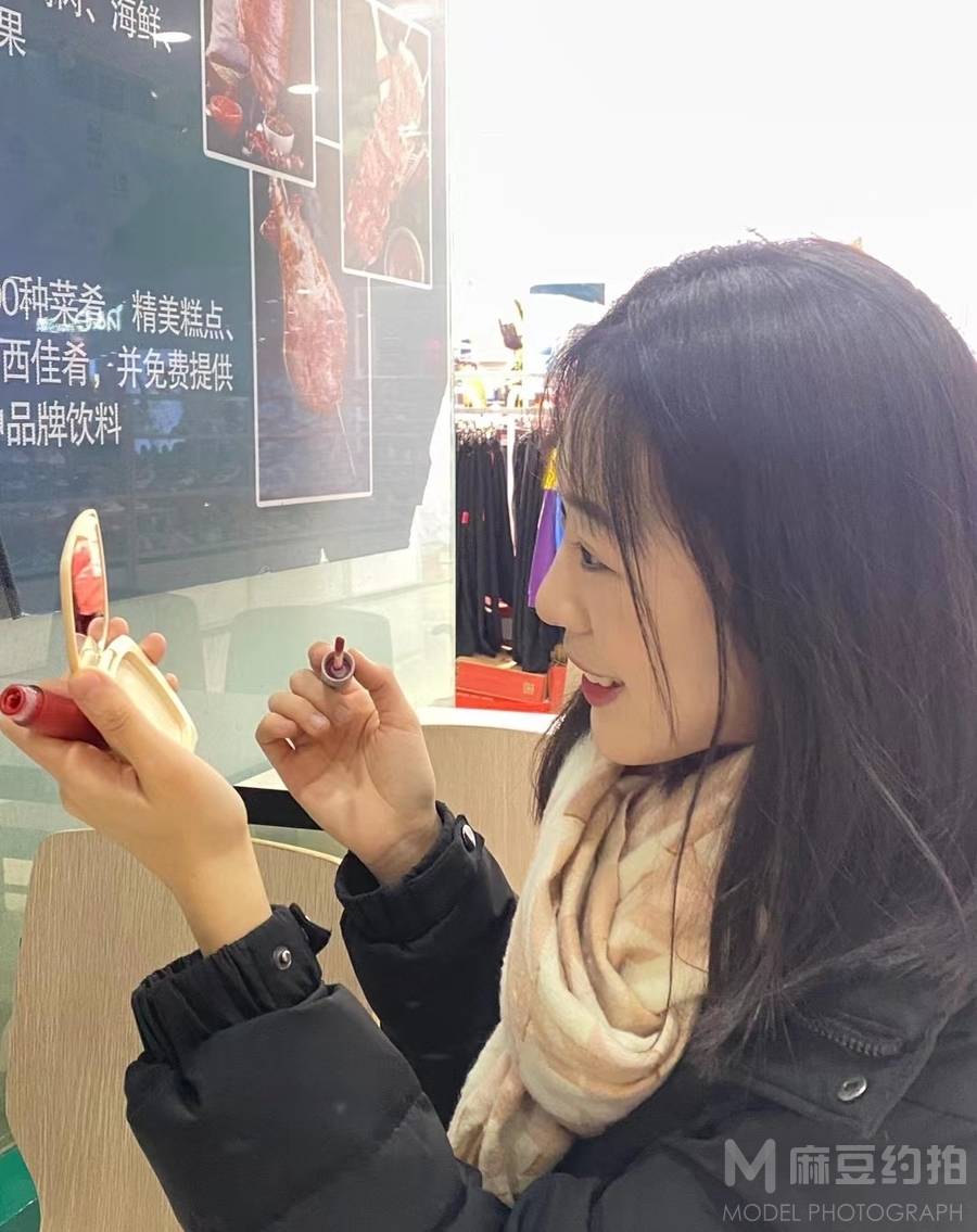 妆容模特