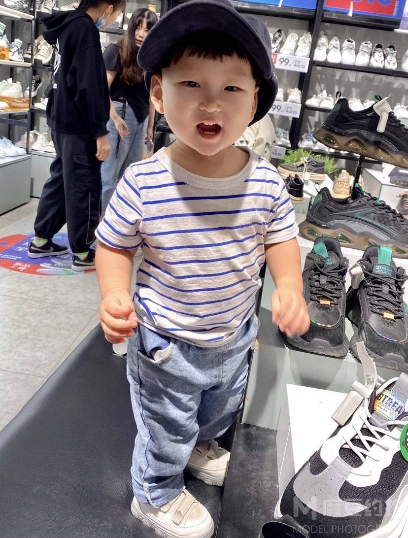清新模特