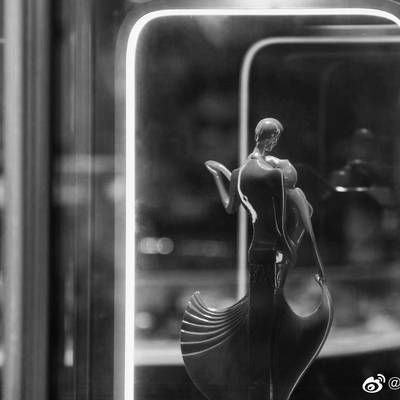 黑白模特