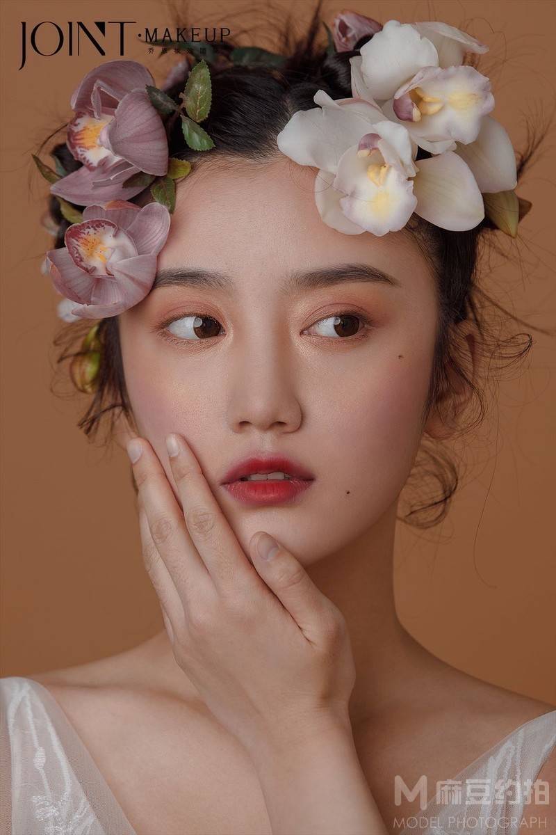 妆容模特