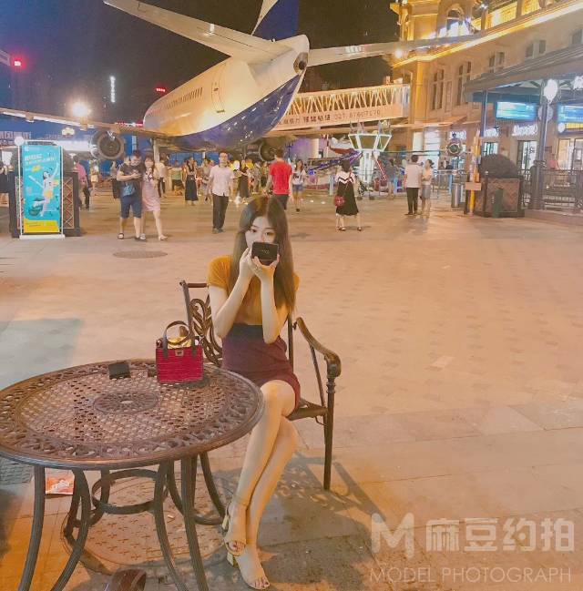 校园模特