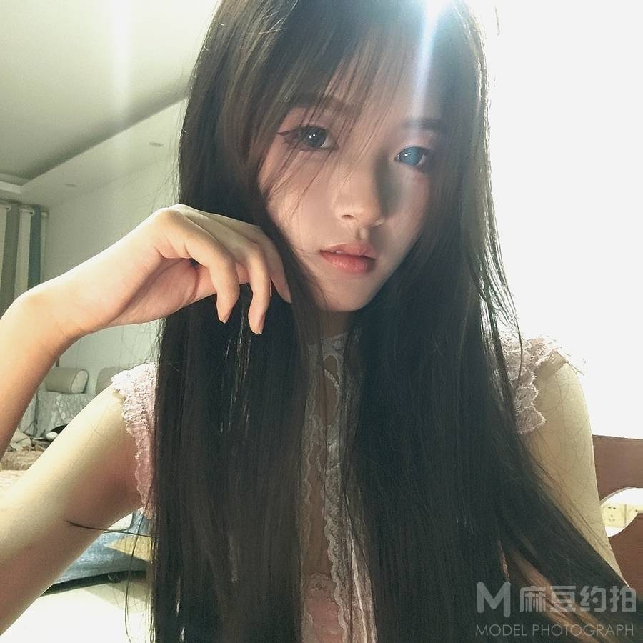 胶片模特