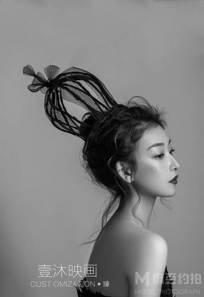 情绪模特