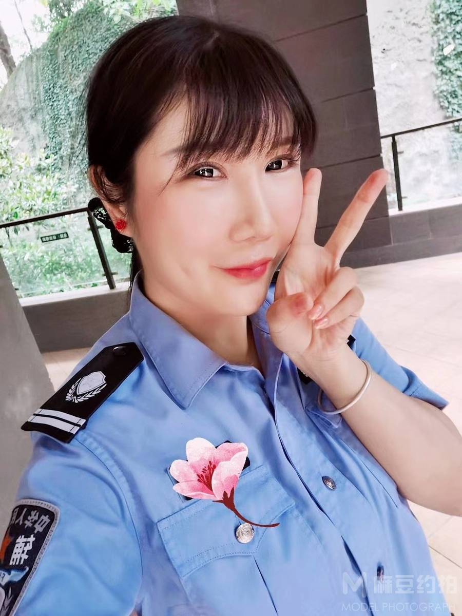 清新模特