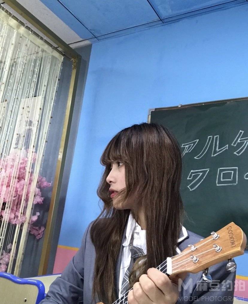 胶片模特