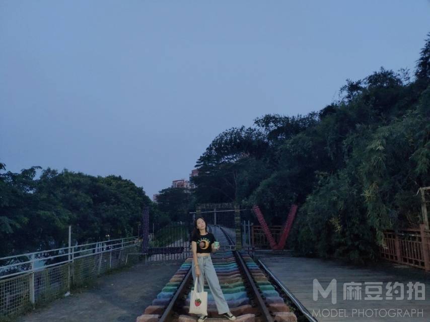 校园模特