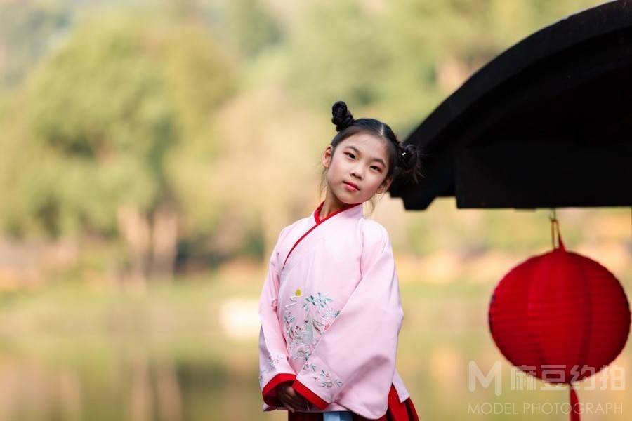 汉服模特