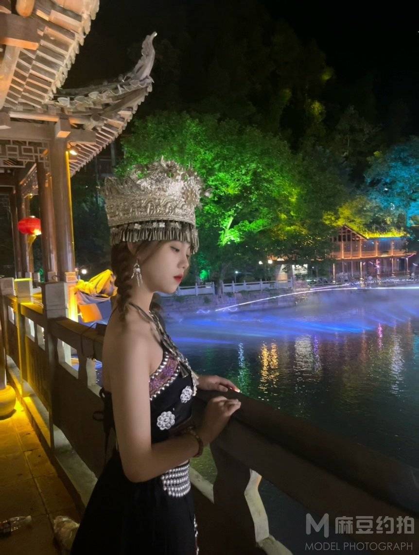 夜景模特