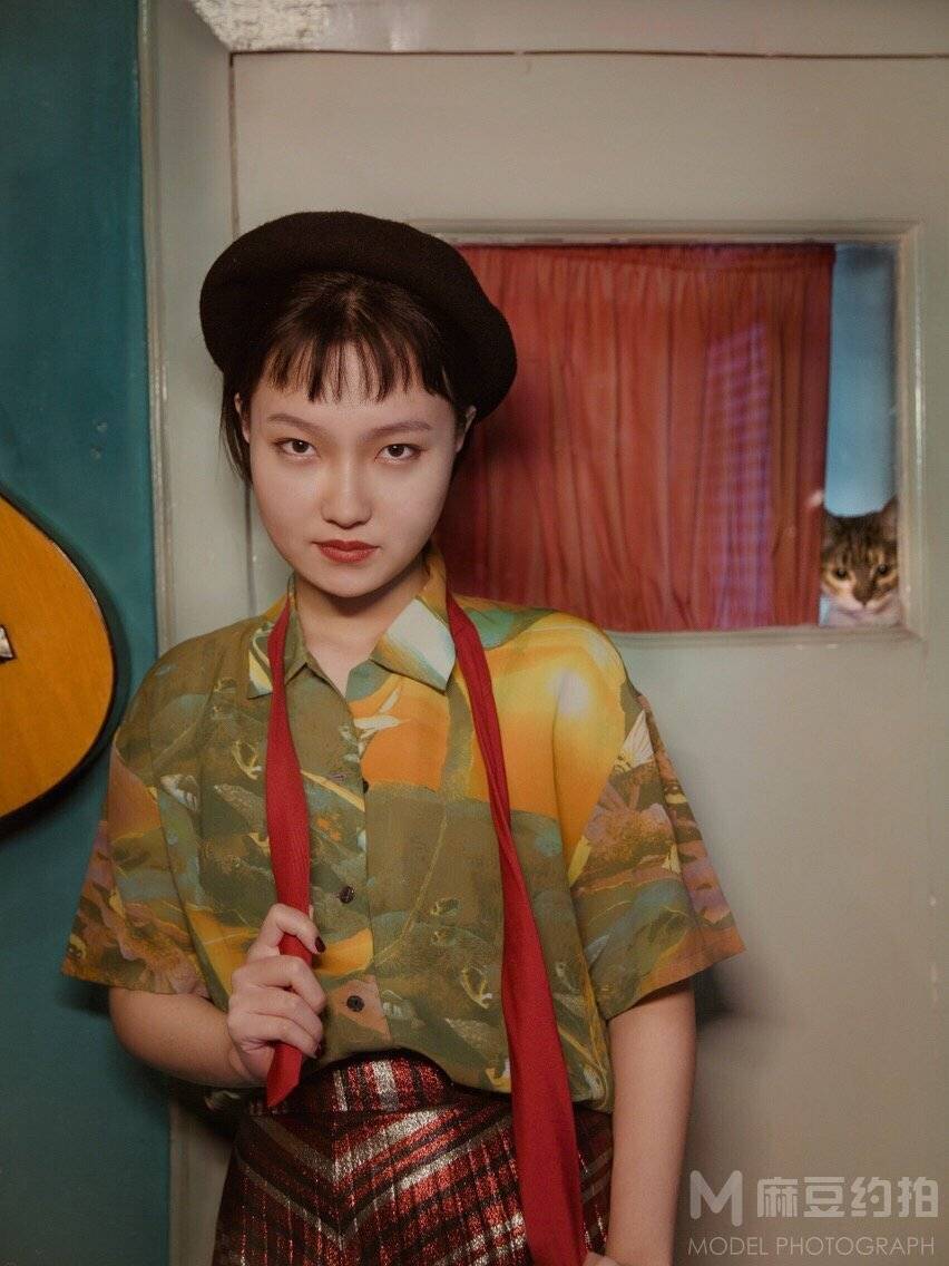 情绪模特