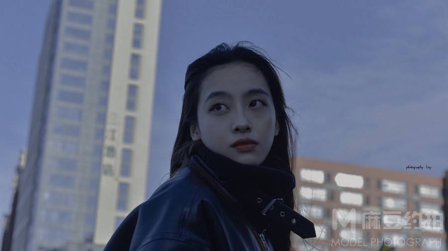 黑白模特