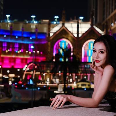 夜景模特