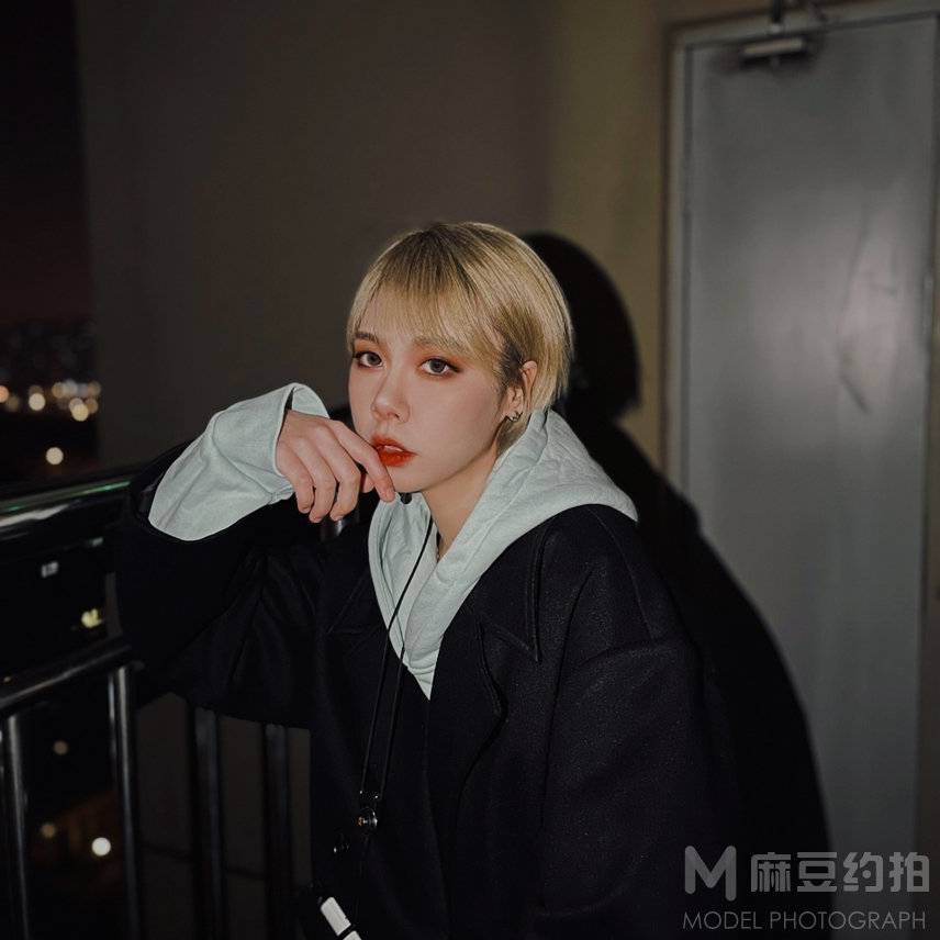 夜景模特