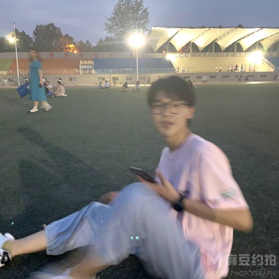 校园模特