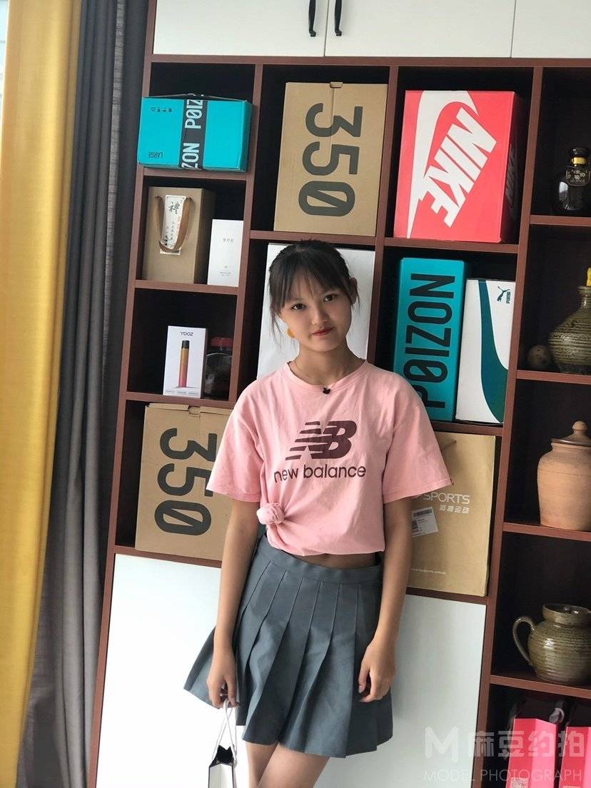 校园模特