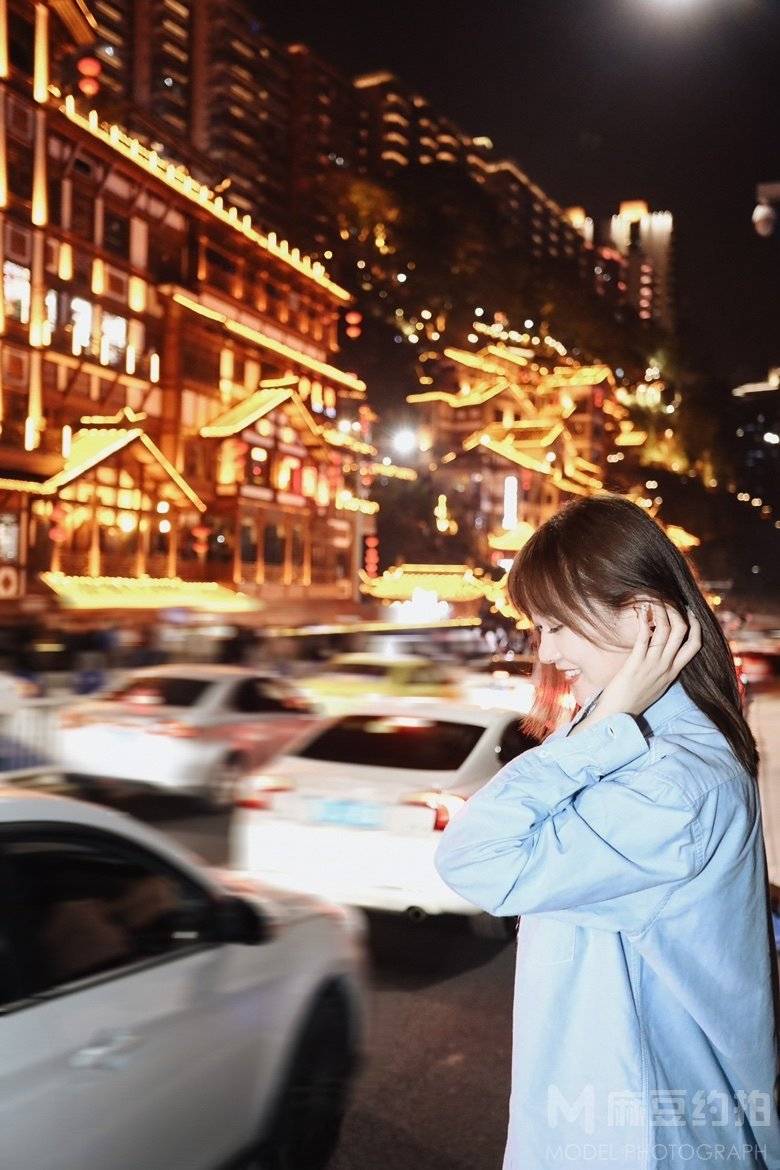 情绪模特