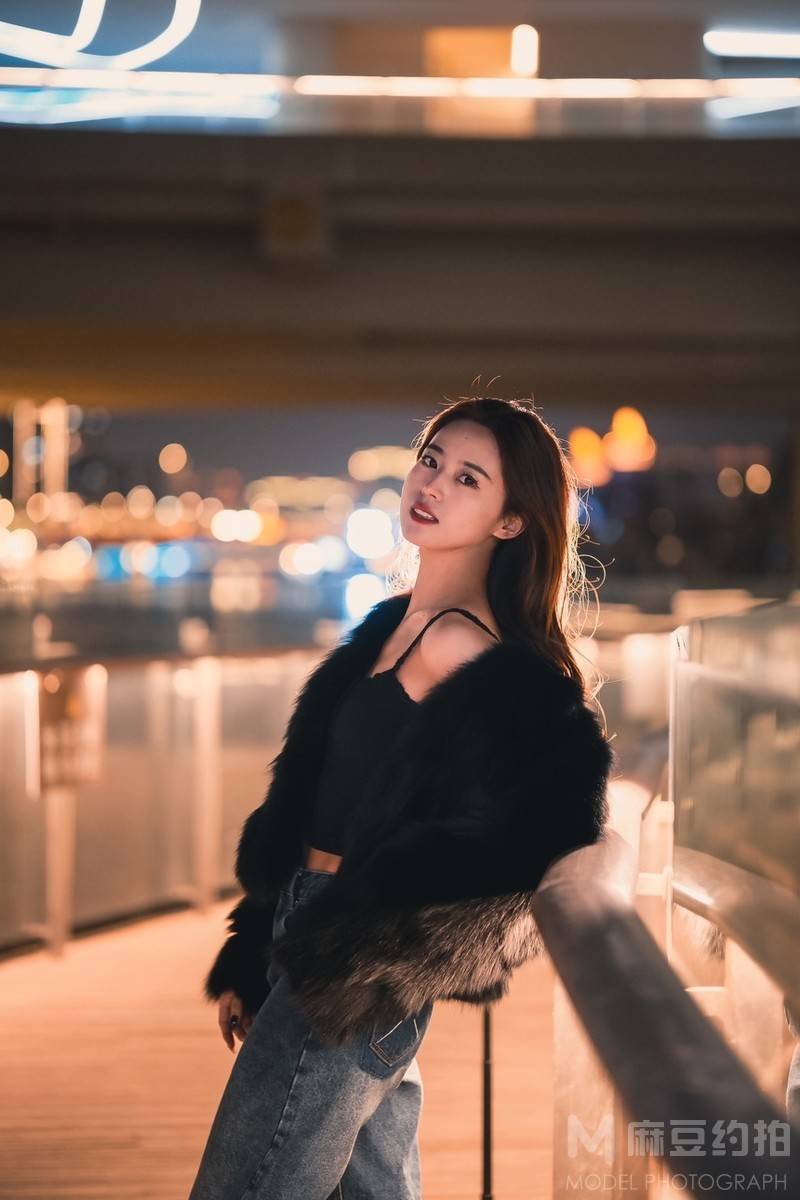 夜景模特