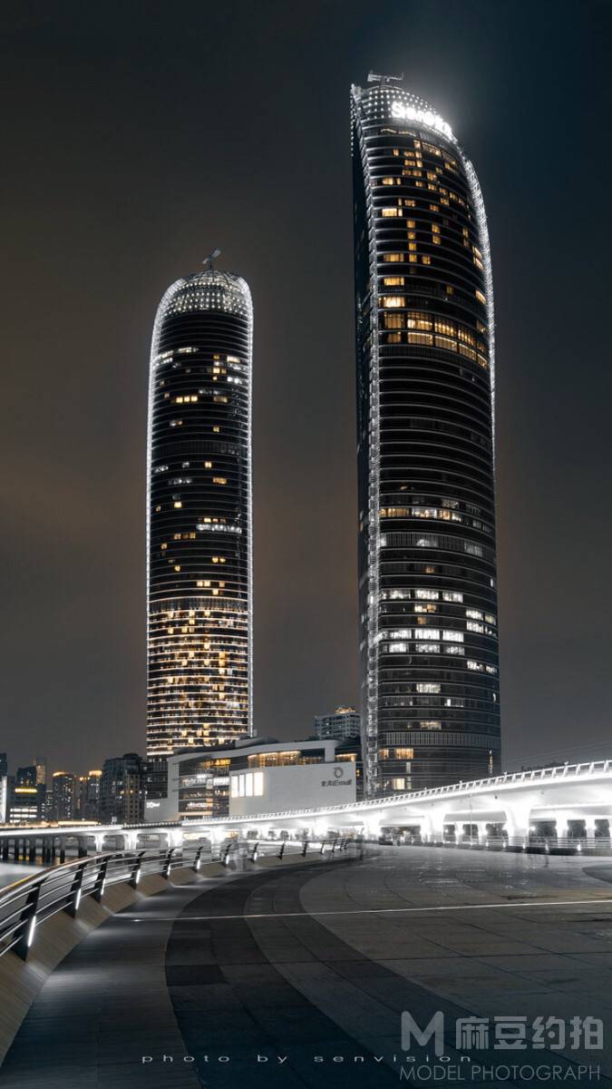 夜景模特