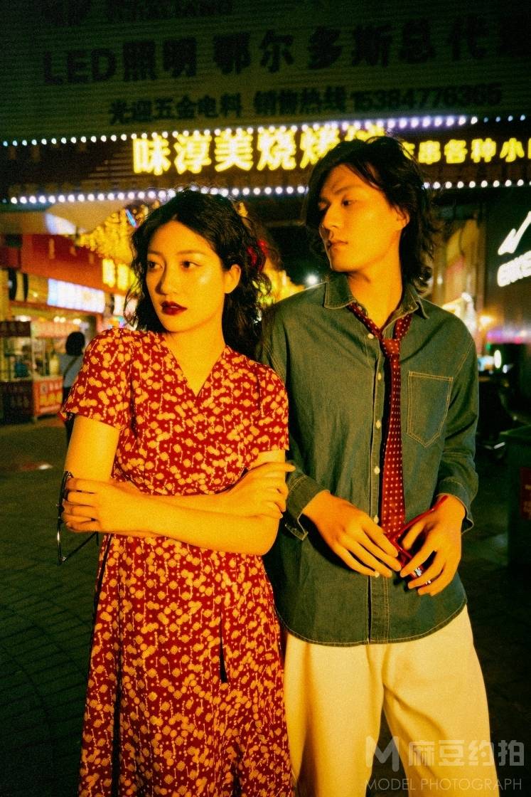 胶片模特