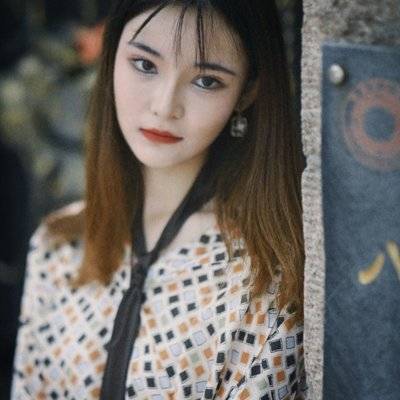 宝丽来模特