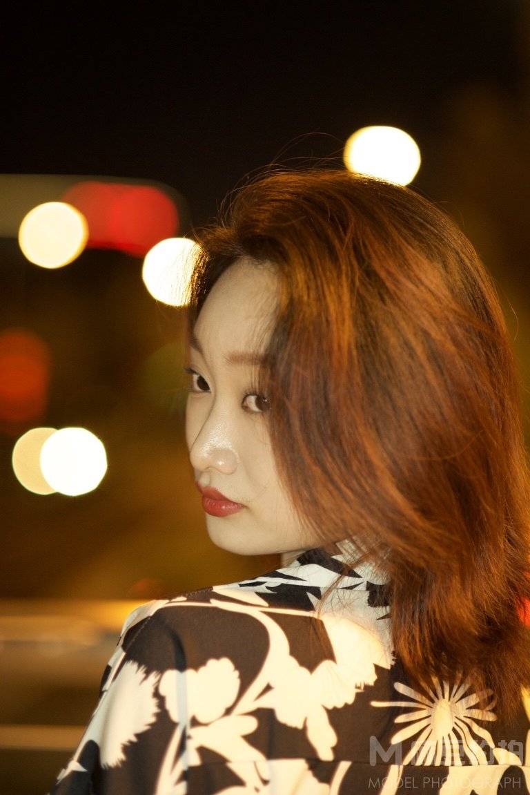 夜景模特