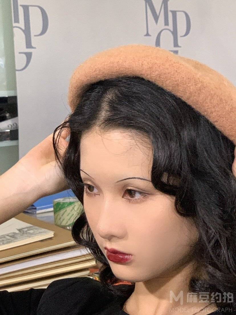妆容模特