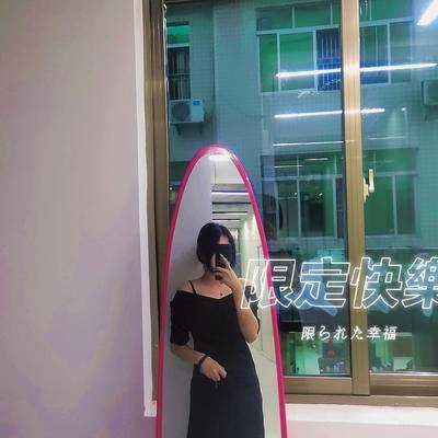 黑白模特