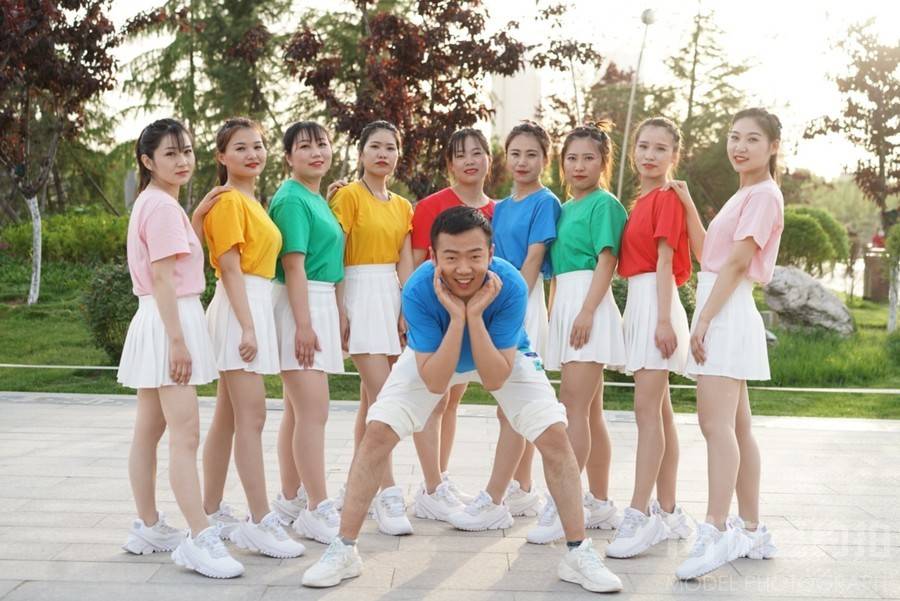 校园模特