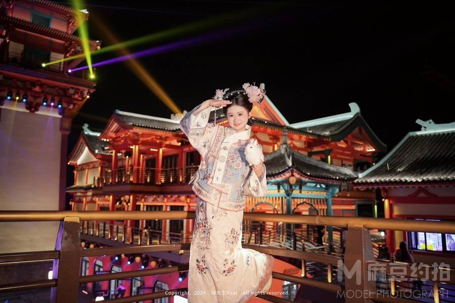 汉服模特