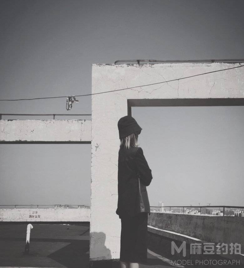 黑白模特