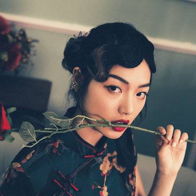 情绪模特