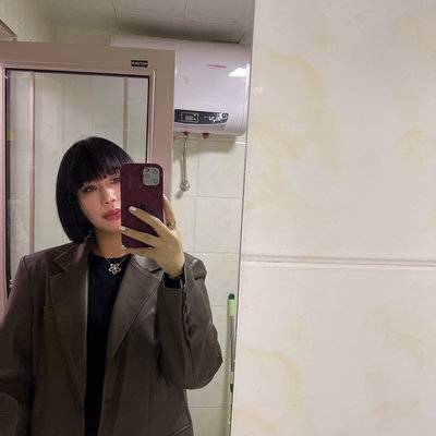 黑白模特