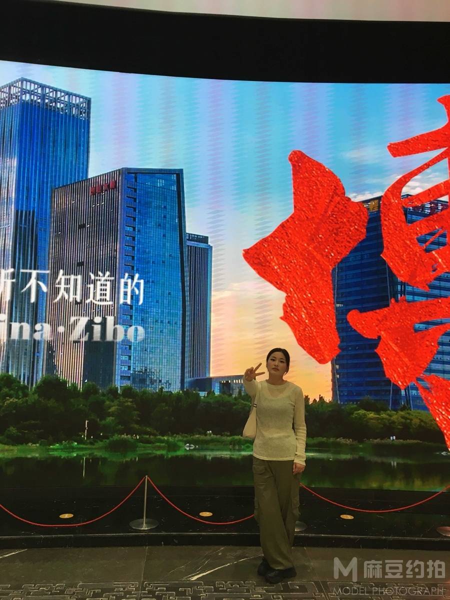 清新模特
