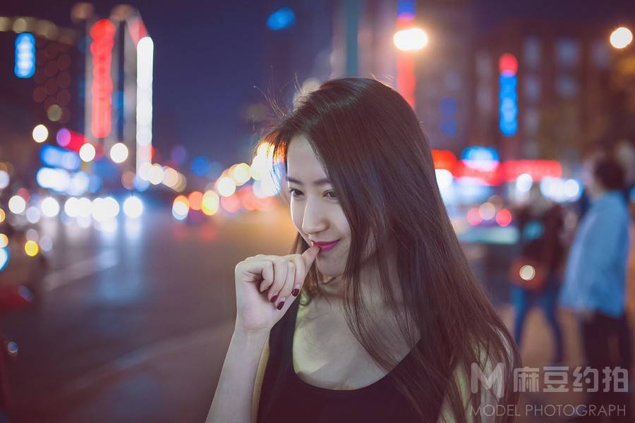 夜景模特