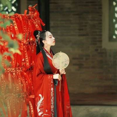 汉服模特
