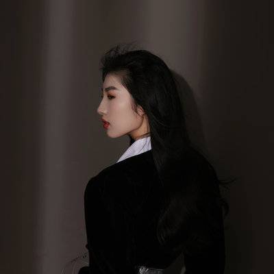 黑白模特