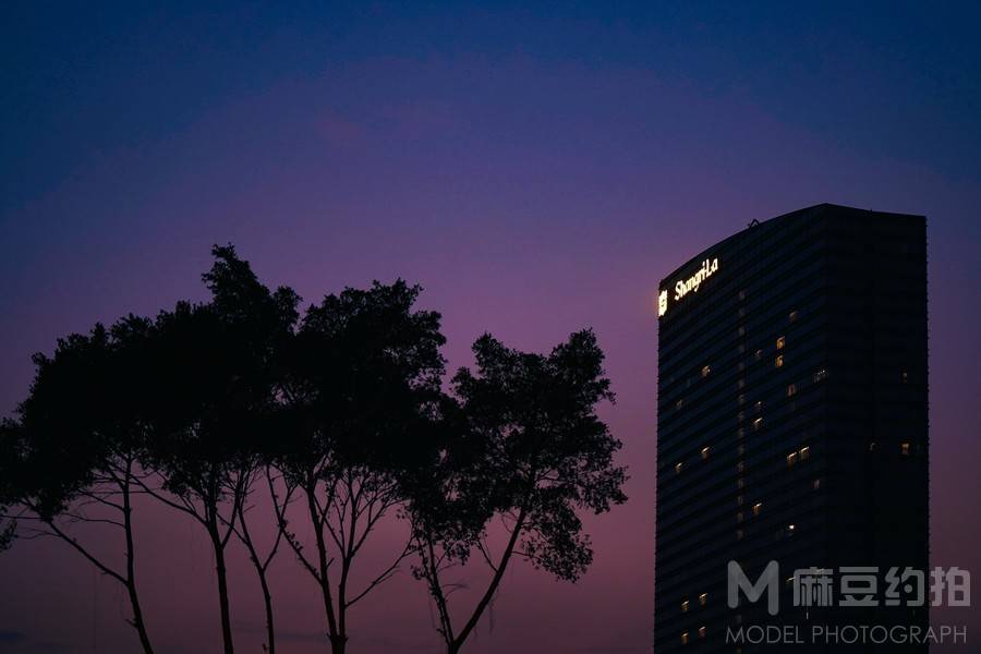 夜景模特