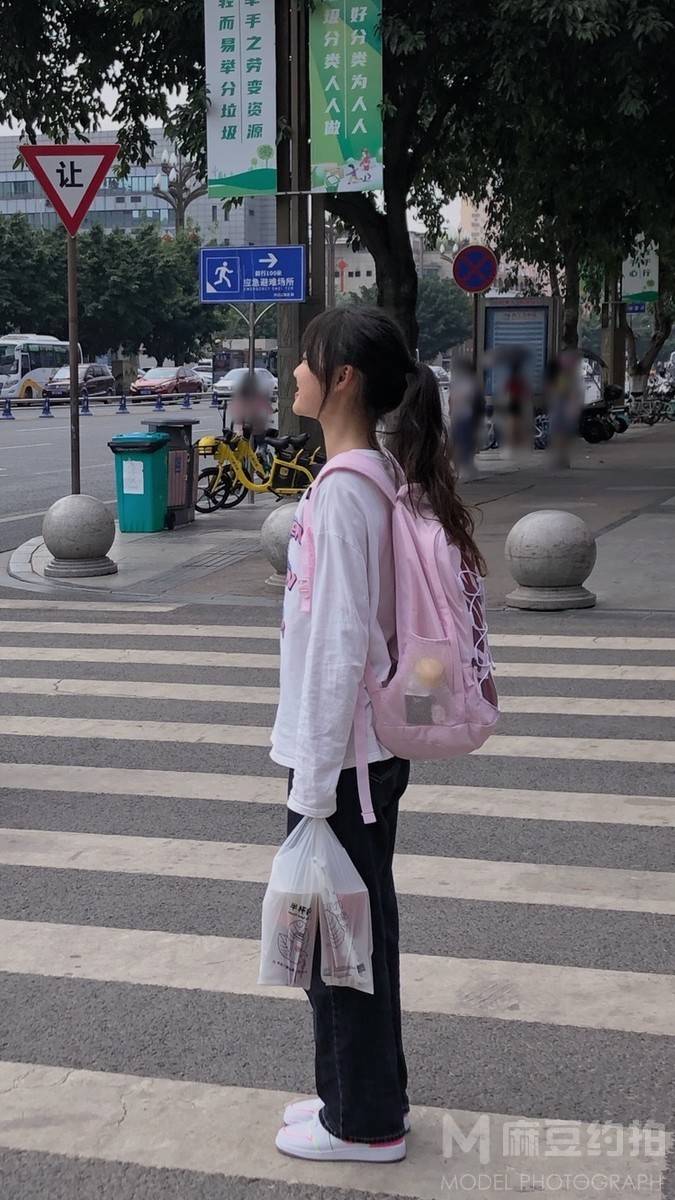 校园模特