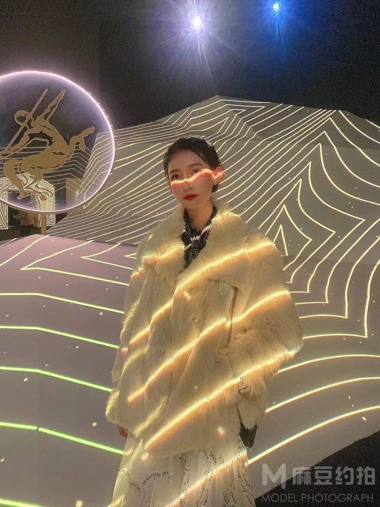 纪实模特